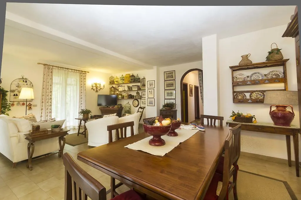 Prázdninový dům Villa Monserrato - Goelba Porto Azzurro